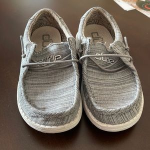 Hey dude toddler….VGUC due to being shoes!